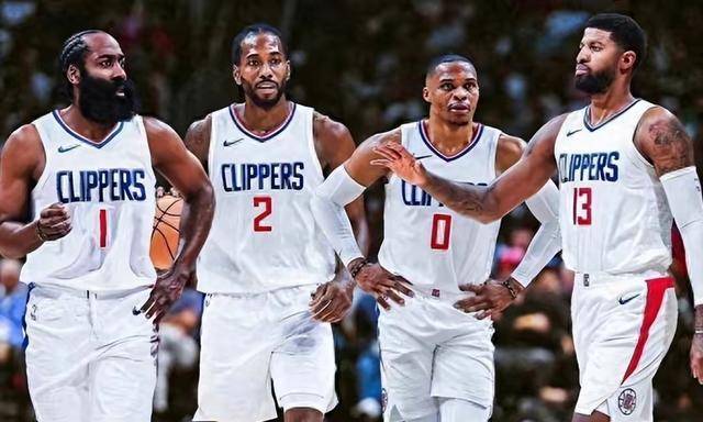 足球周刊：刘若钒曾想回成都却被徐正源拒绝，后获里卡多、穆斯卡特赏识（足球周刊：刘若钒欲回归成都遭徐正源拒绝，此后获里卡多与穆斯卡特青睐）