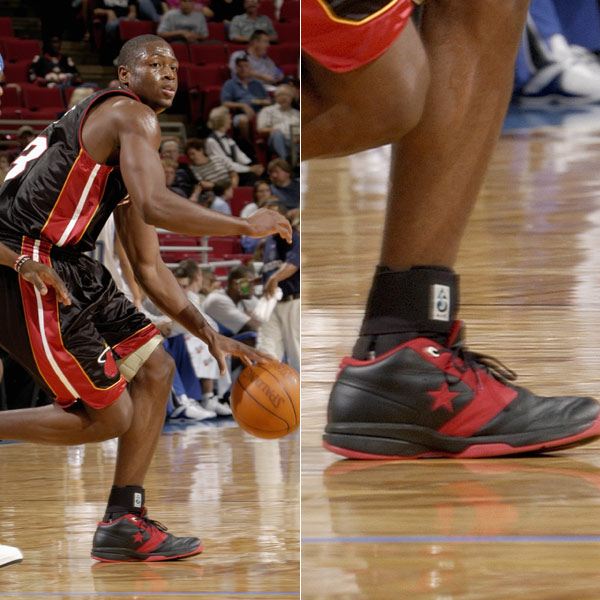 曼联1-1遭保级队逼平引热议，球迷愤怒点评，揪出最大罪人（曼联1-1憾平保级队引发热议，球迷震怒点名最大责任人）