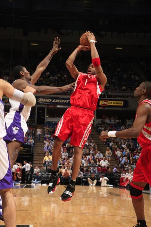 爷青回，维耶里社媒晒与大罗、巴乔、托蒂、卡纳瓦罗等人合照（传奇同框！维耶里社媒晒与大罗、巴乔、托蒂、卡纳瓦罗等合照）