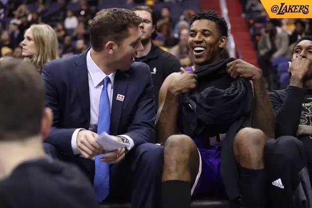 卡拉布里亚：去希腊后米兰的比赛我每场都看，一场都没落下（卡拉布里亚：在希腊期间我把米兰每场比赛都看了，一场未落）