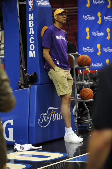 布斯克茨谈退役：我知道时间不多了，参与俱乐部成长是荣幸（布斯克茨谈挂靴：自知时光有限，能与俱乐部一同成长深感荣幸）