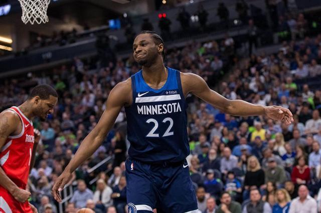 篮球CBA球队管理层强调青训发展（CBA俱乐部高层重视青训体系建设）